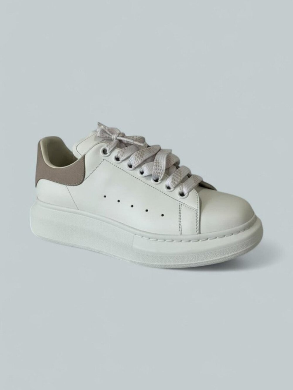 Women's Oversized sneakers - White/Pastel